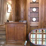 De Conde Hotell Paris