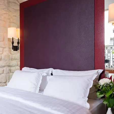 Hotel De Conde Paris