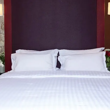 Hotel De Conde Paris