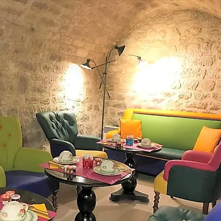 De Conde Paris