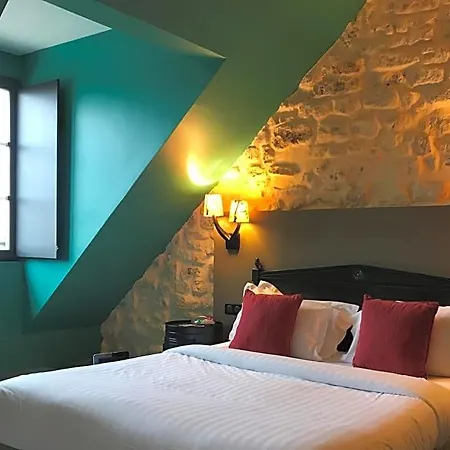 Otel De Conde 4*
