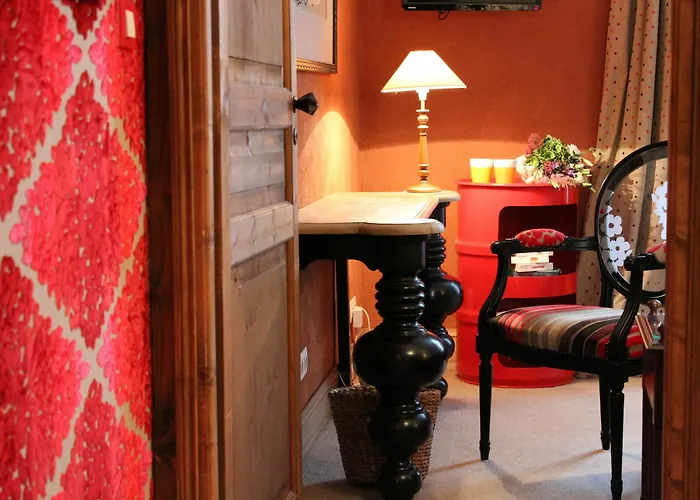 Hotel De Conde Paris